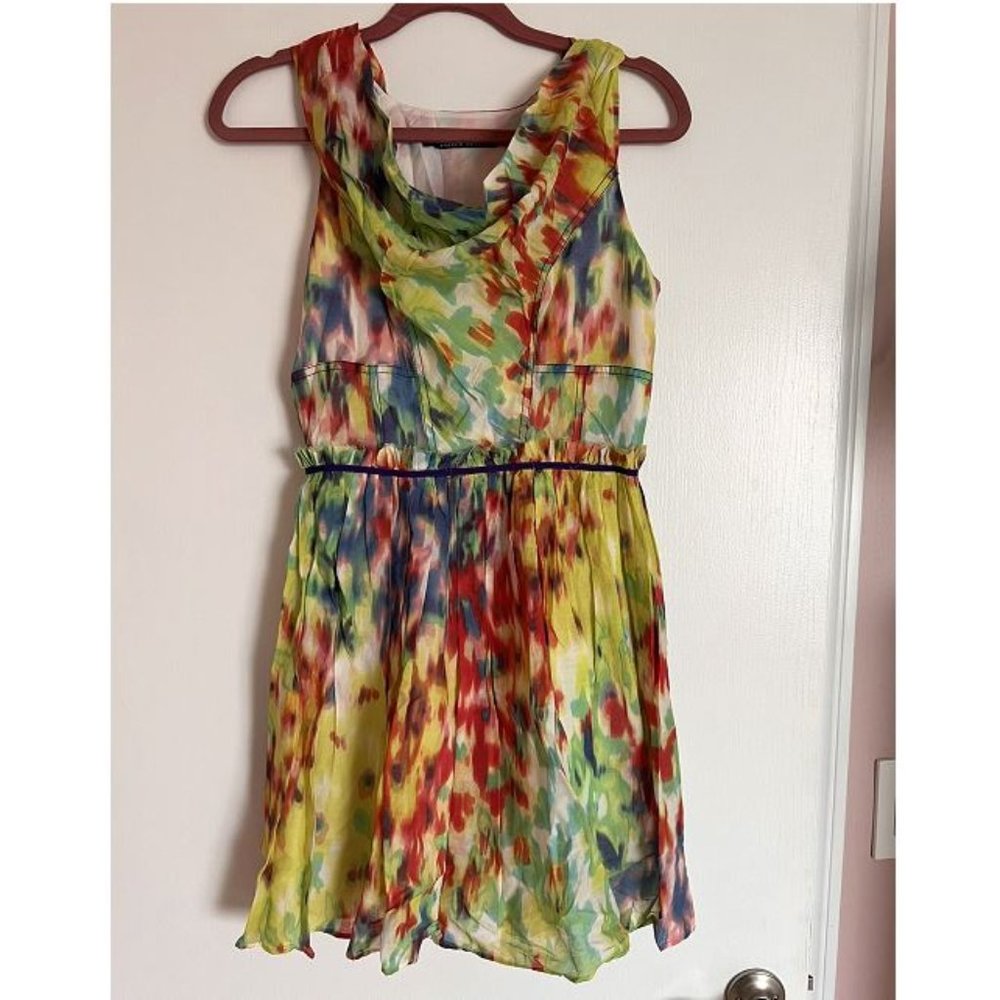 Marc New York - Andrew Marc beautiful summer cocktail colorful dress. Size 4.